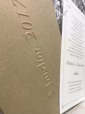 Alternative view of Προσκλητήρια γάμου e68βκ (13.5χ21)